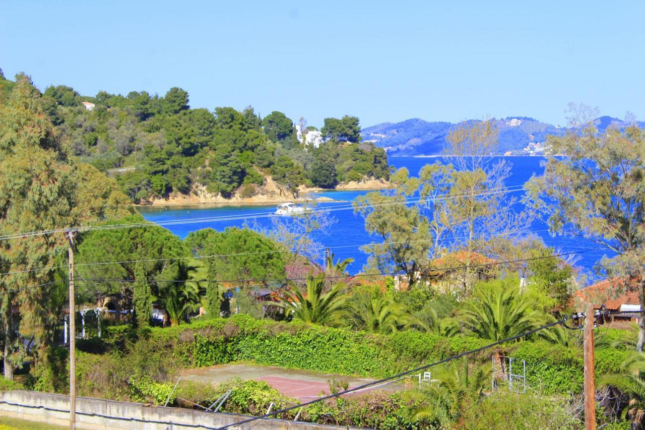 Tzaneria Apartments Skiathos Kanapitsa  エクステリア 写真