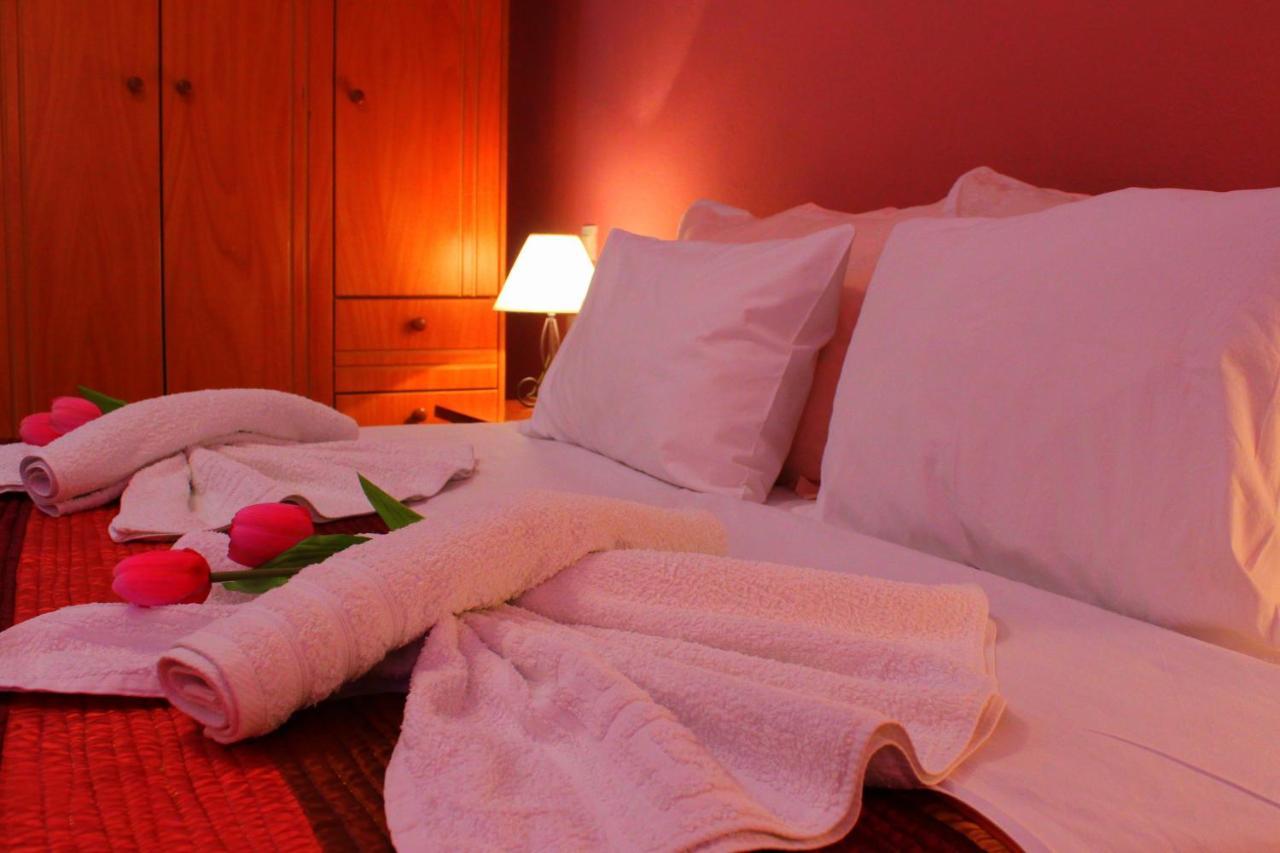 Tzaneria Apartments Skiathos Kanapitsa  エクステリア 写真